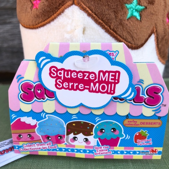 Squeezamals Peta Marshmallow Series 2 Desserts stuffed plush toy scented ©️2019 - Picture 9 of 13